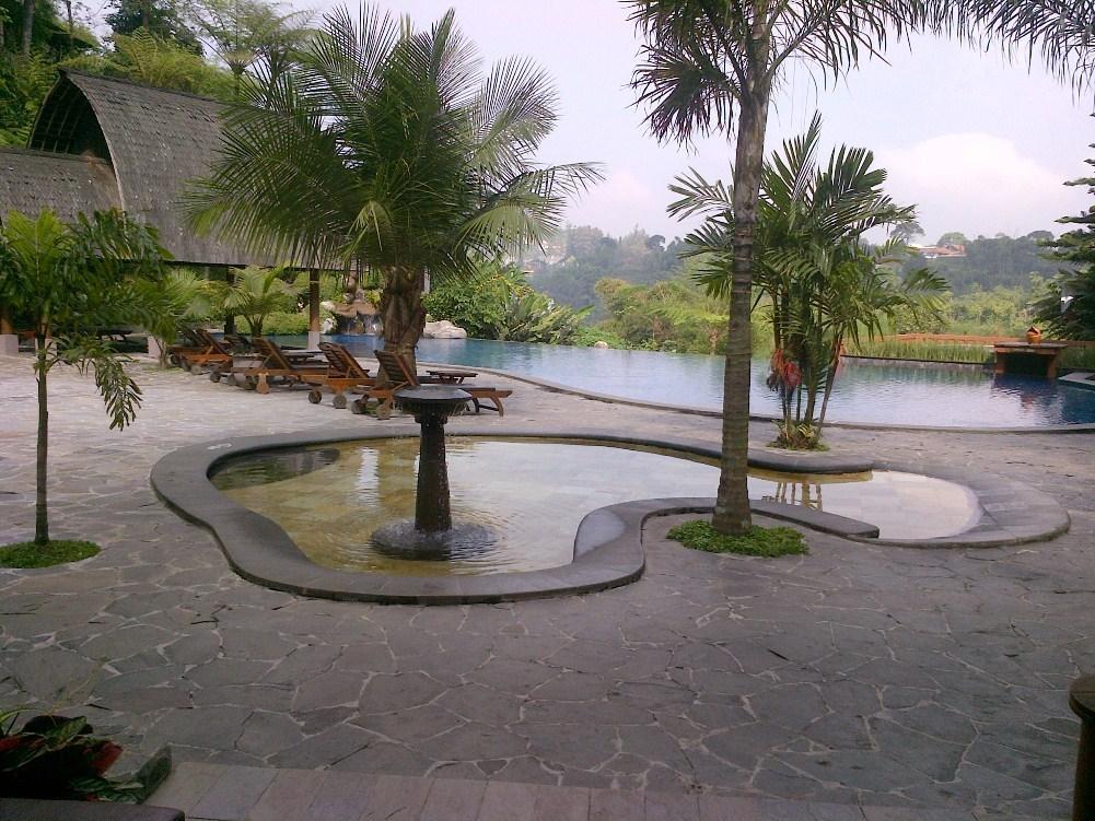 Sangria Resort And Spa Lembang Exterior foto